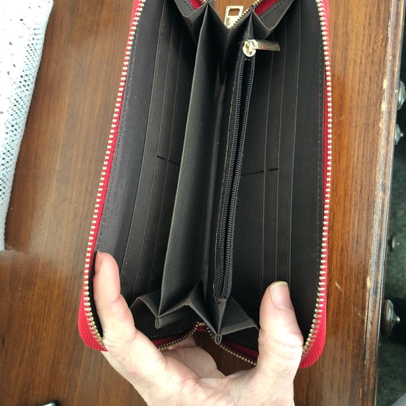 Clutch Wallet - Picture 4 of 5
